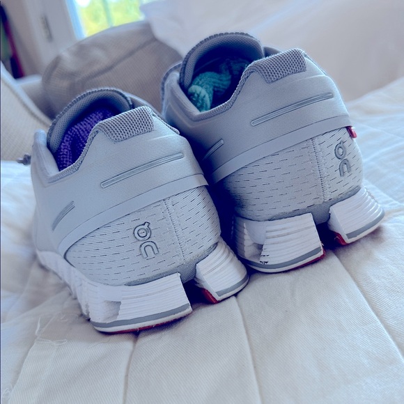 On Running Light Gray Brown Athletic Shoes Sneakers - Picture 4 of 10